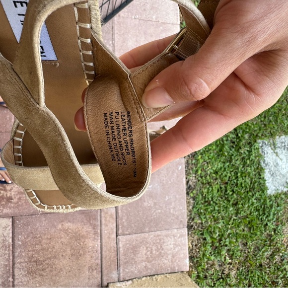 Steve Madden Wedges Sandals - Picture 4 of 4